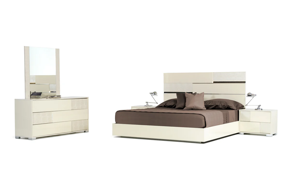30 Beige MDF and Metal Dresser with 3 Drawers By Homeroots - Image 3