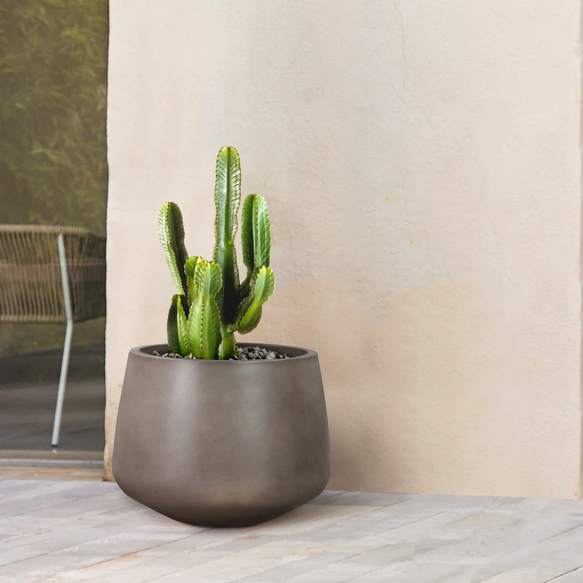 Amethyst Large Round Lightweight Concrete Indoor or Outdoor Planter in grey By Armen Living