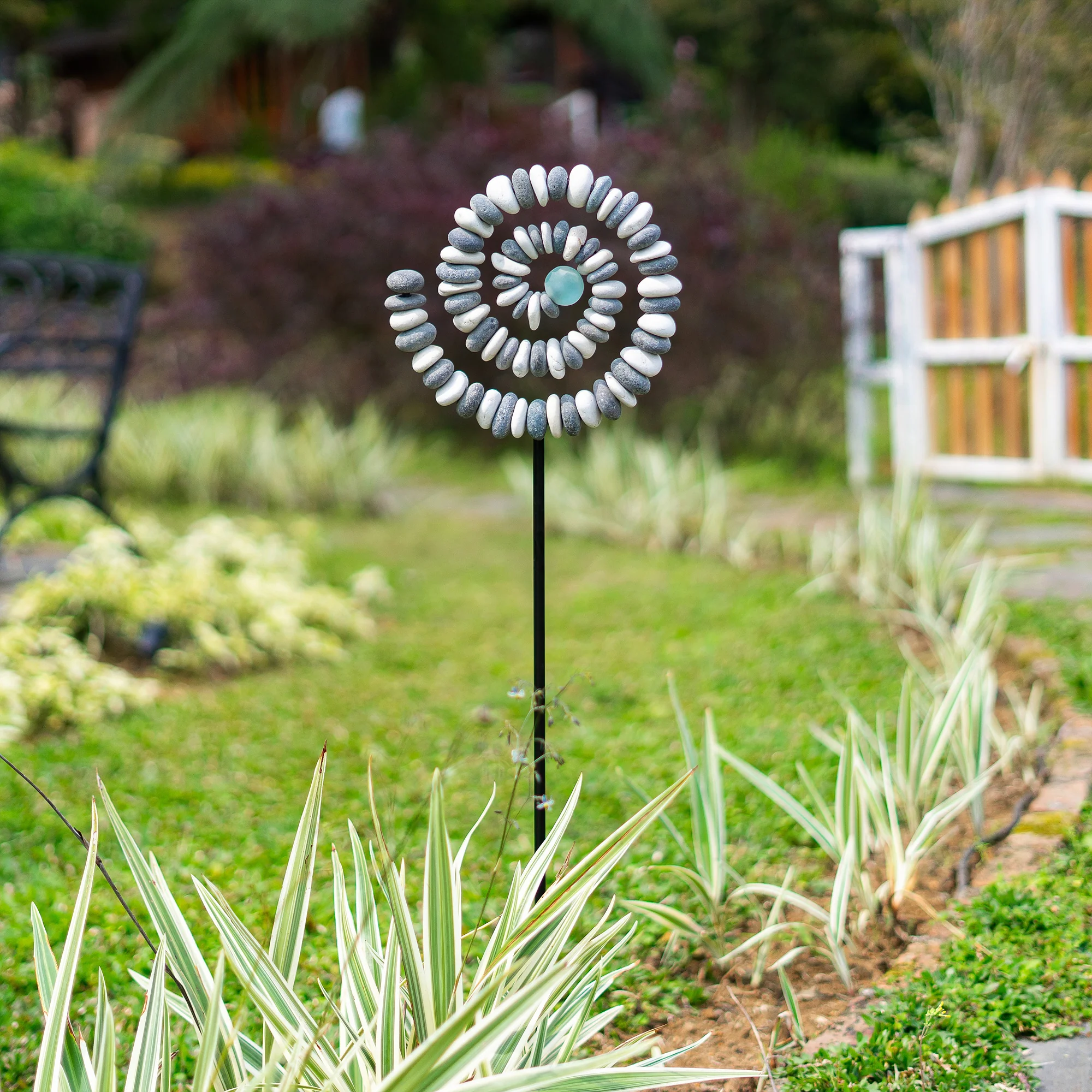 B&W Stone Spiral Garden Stake Set of 4 By Garden Age Supply - Image 3