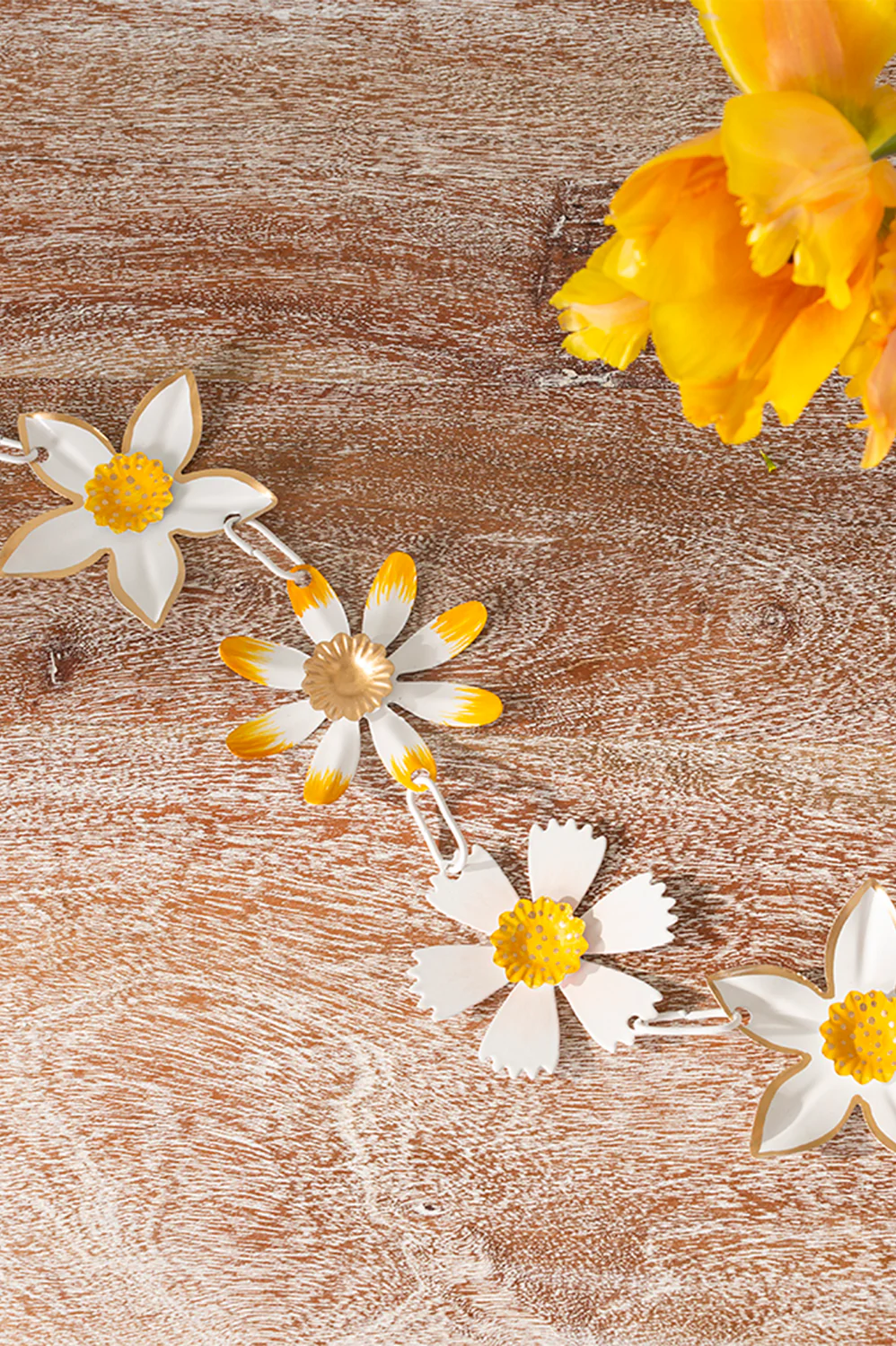 Daisy Garland Set of 2 By Accent Decor - Image 3