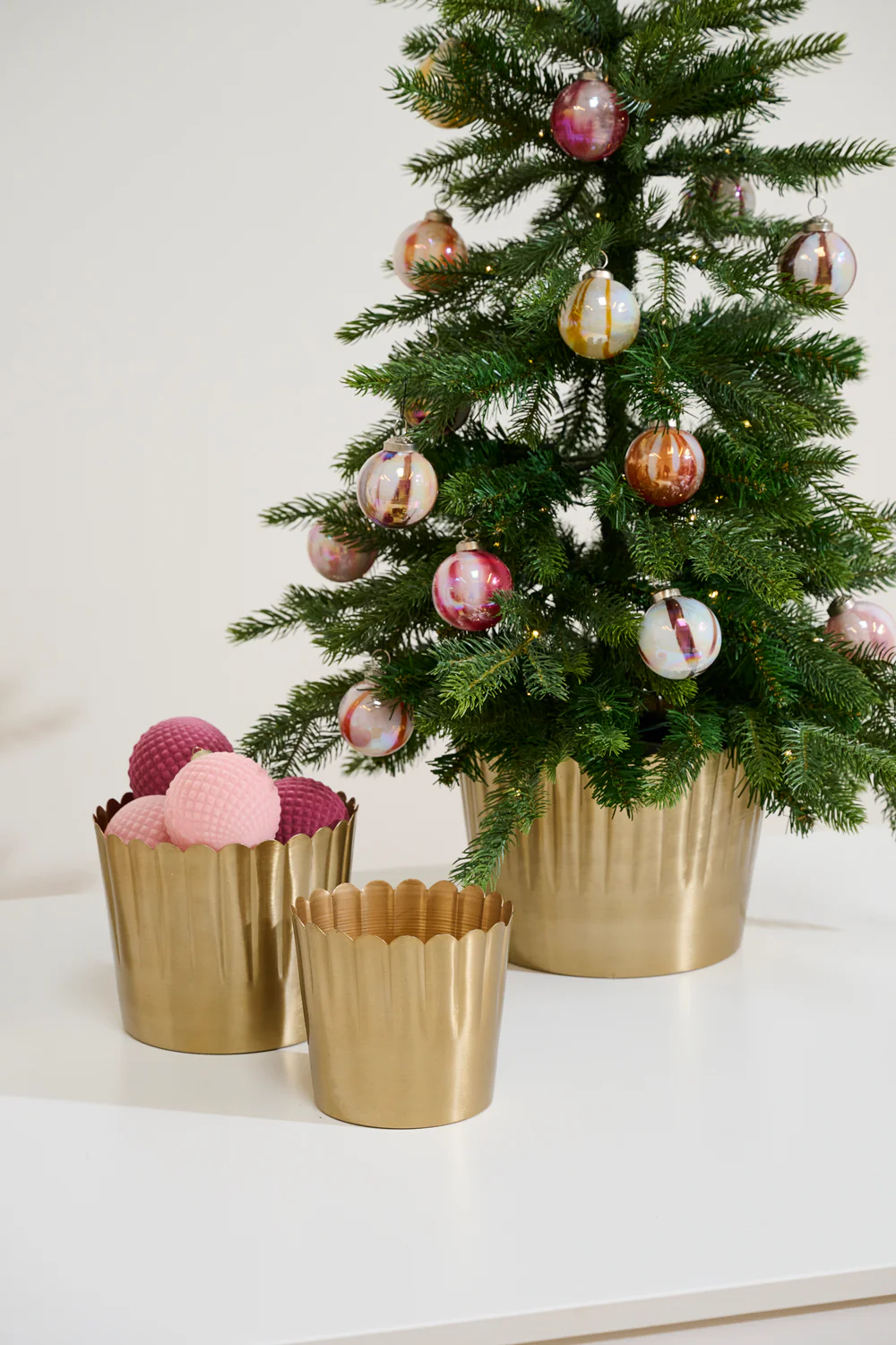 Delicata Pot Set of 8 By Accent Decor - Image 5