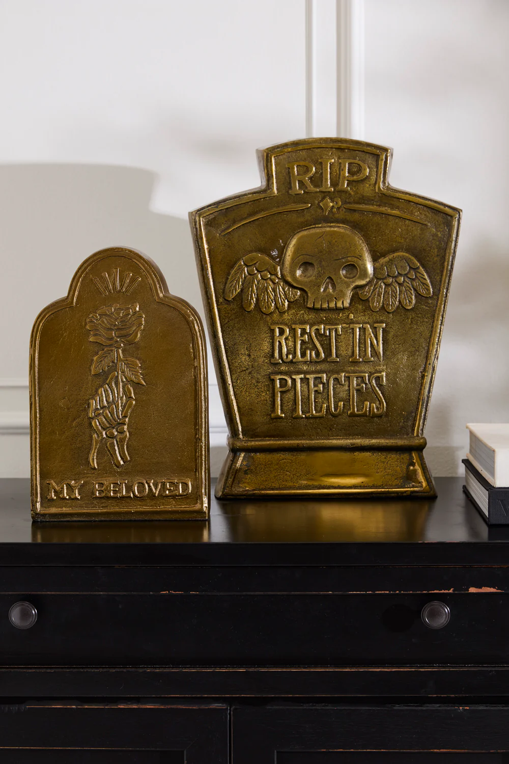 Duelo Tombstone By Accent Decor - Image 4