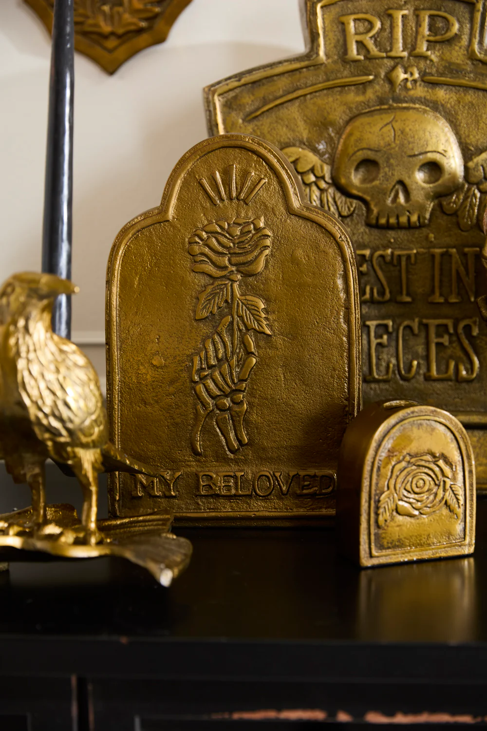 Duelo Tombstone By Accent Decor - Image 9