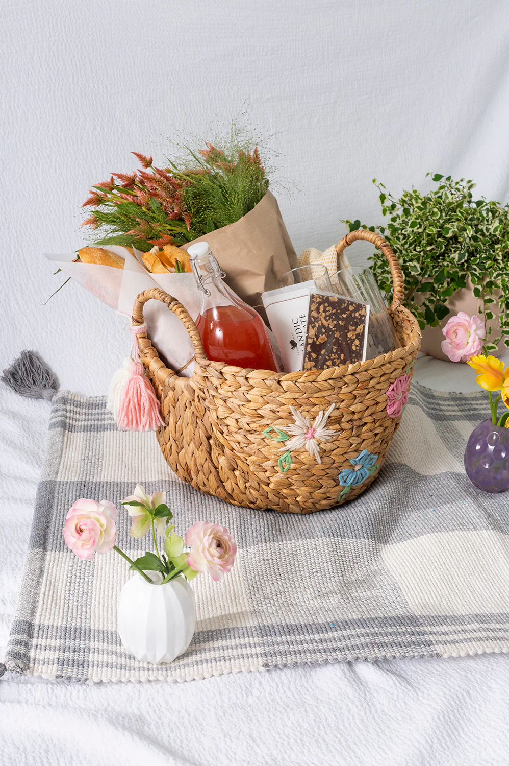 Egghunt Basket Set of 2 By Accent Decor