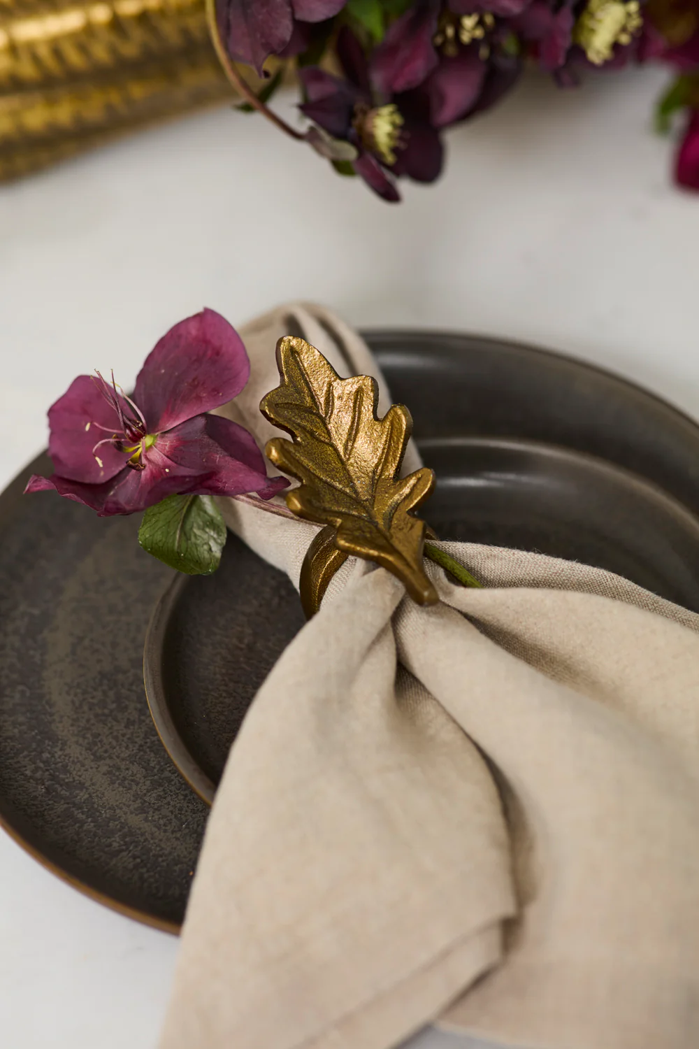 English Oak Napkin Ring Set of 8 By Accent Decor - Image 5