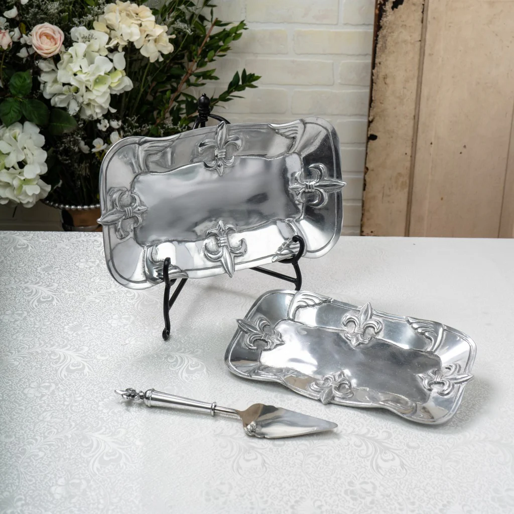 Fleur De Lis Traditional Serving Tray By Homeroots