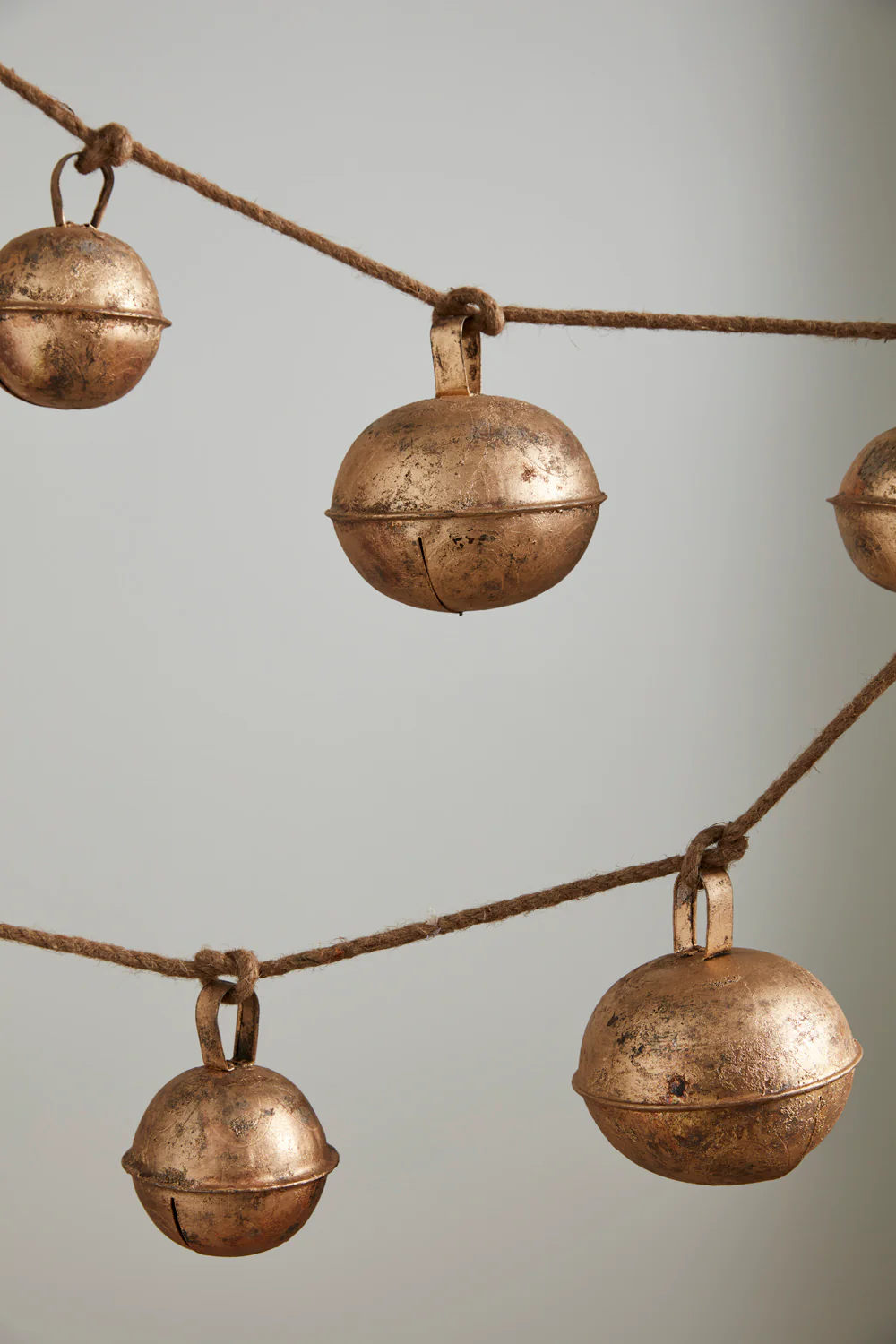 Grandeur Sleigh Bell Garland By Accent Decor - Image 3
