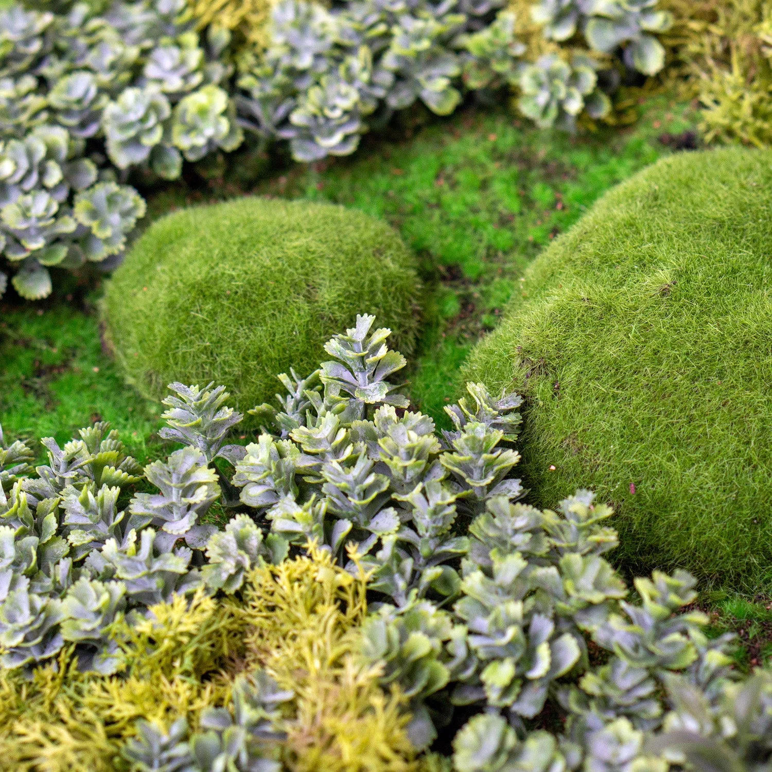 Green Wall Shape, Disc, Imperial Mix, 20.5”D By Gold Leaf - Image 6
