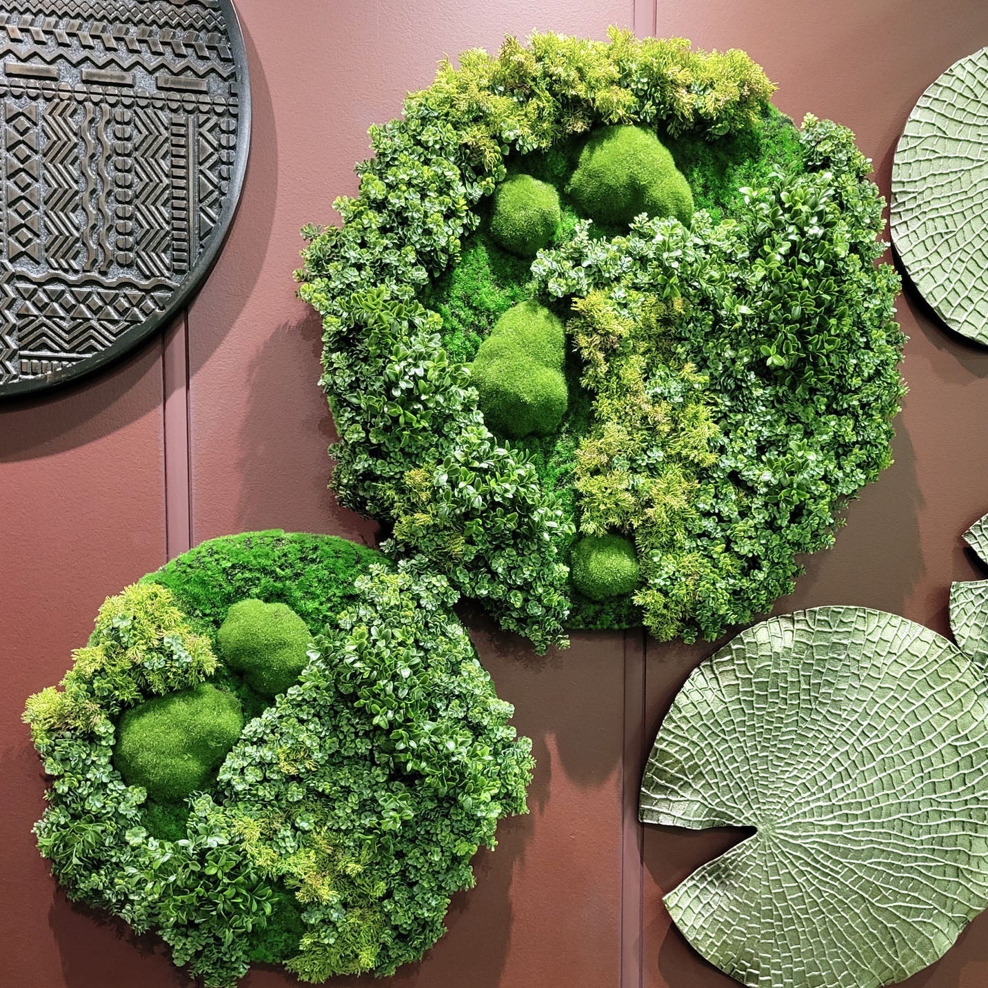 Green Wall Shape, Disc, Imperial Mix, 38.5”D By Gold Leaf - Image 7