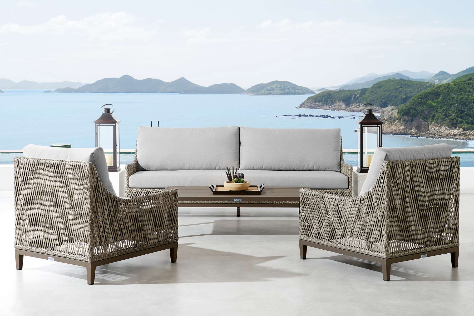 Grenada 4 Piece Outdoor Gray Fabric and Wicker Conversation Set By Armen Living