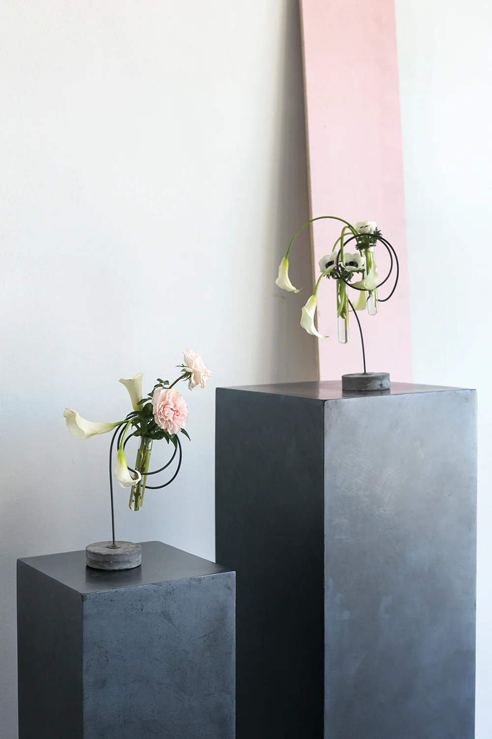 Loopty Loop Stand Set of 8 By Accent Decor - Image 3