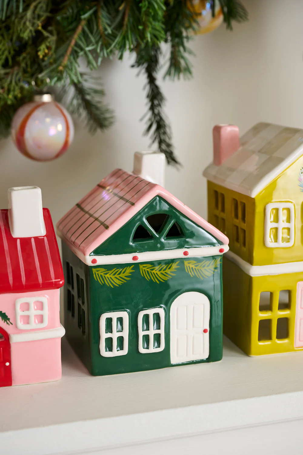 Merrivale House Figurine Set of 2 By Accent Decor - Image 9