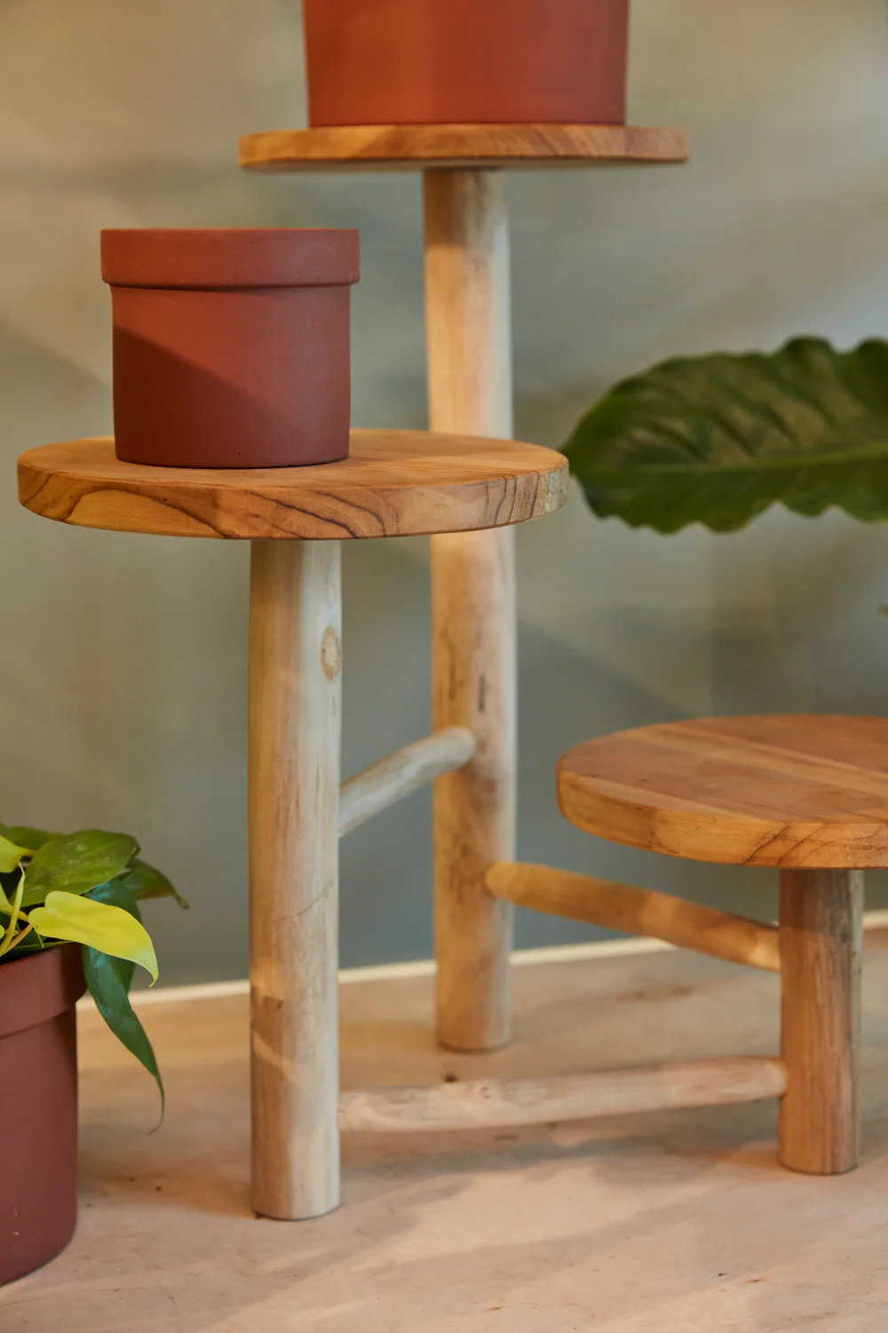 Obispo Stand By Accent Decor