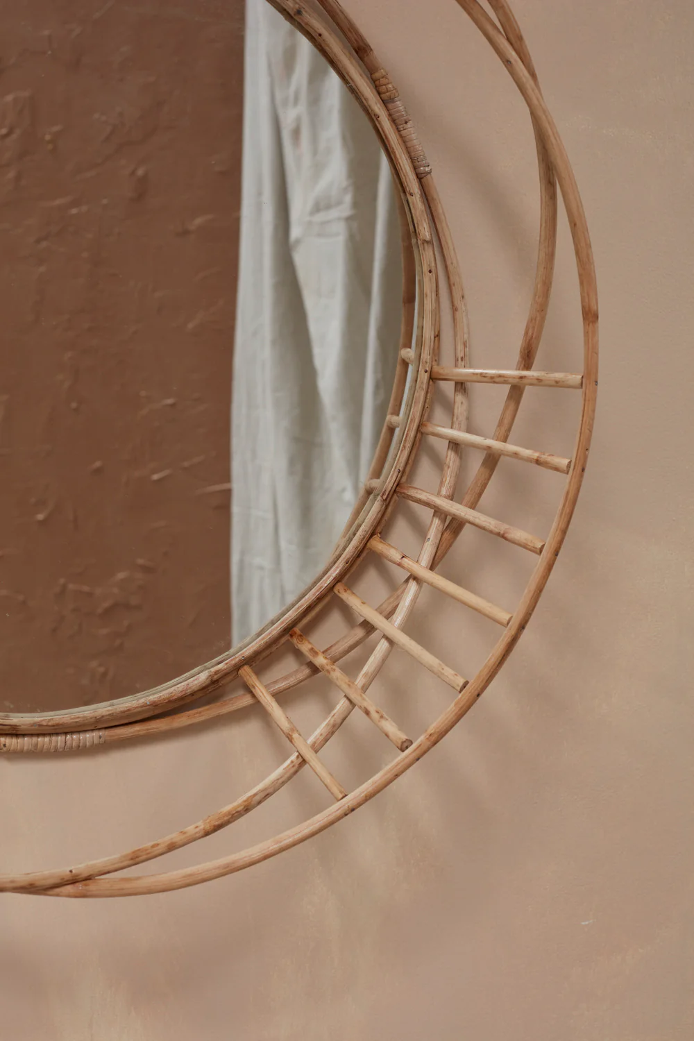 Oviedo Mirror By Accent Decor - Image 5