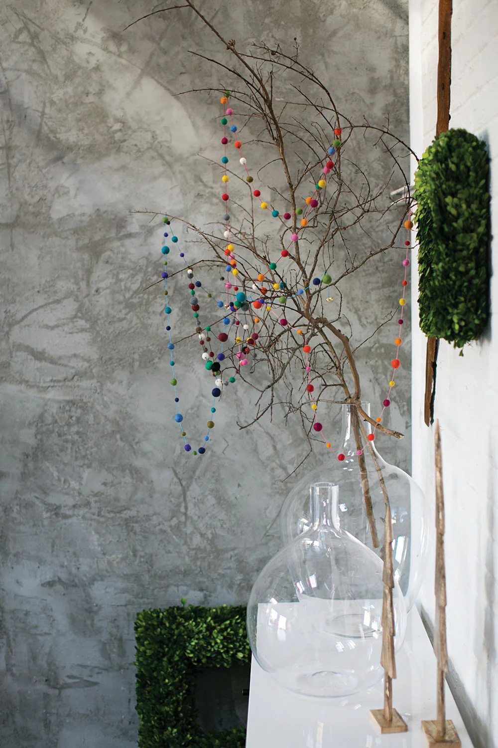 Pom Pom Garland Set of 8 By Accent Decor - Image 3