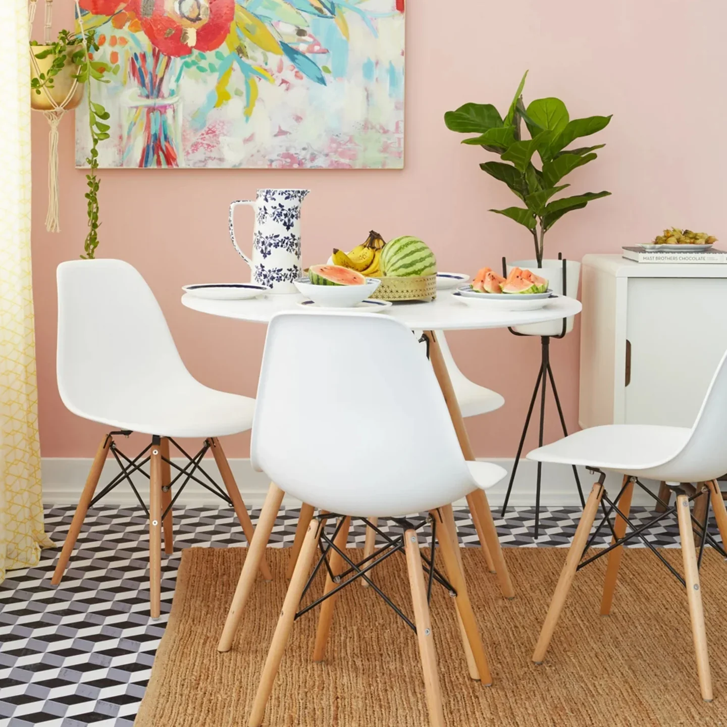 Pyramid 32" Round Dining Table By World Modern Design