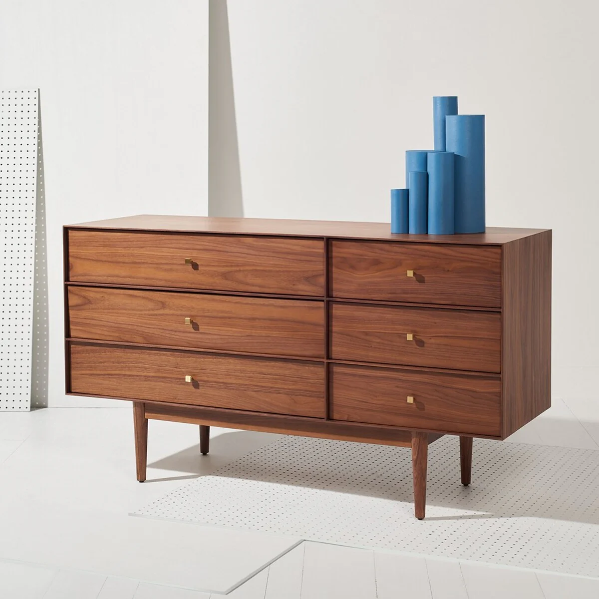 Safavieh Ever 6 Drawer Dresser - Walnut