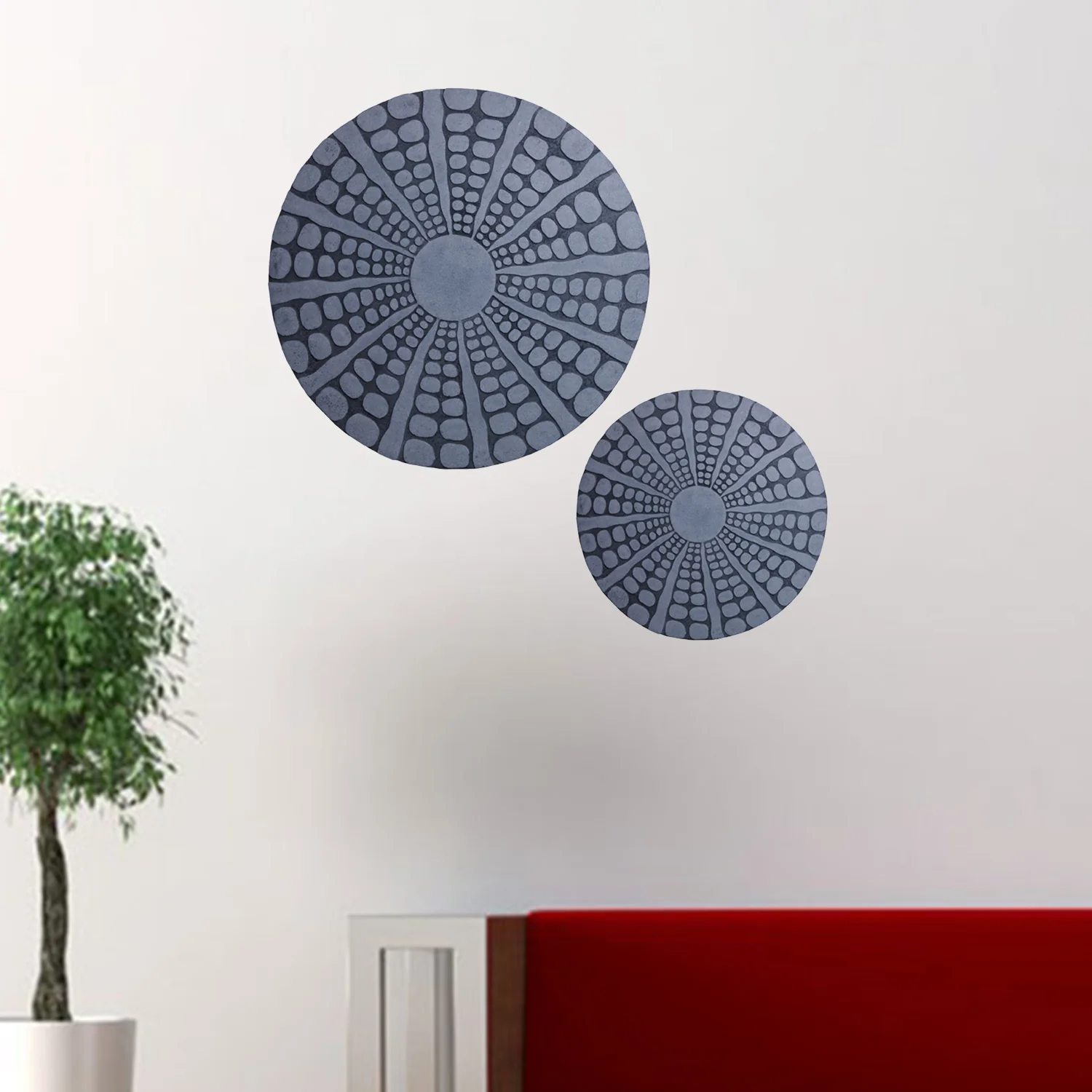 Sandstone, Fine Polished, Round with Stardust Pebble Finish - Wall Decor By Homeroots