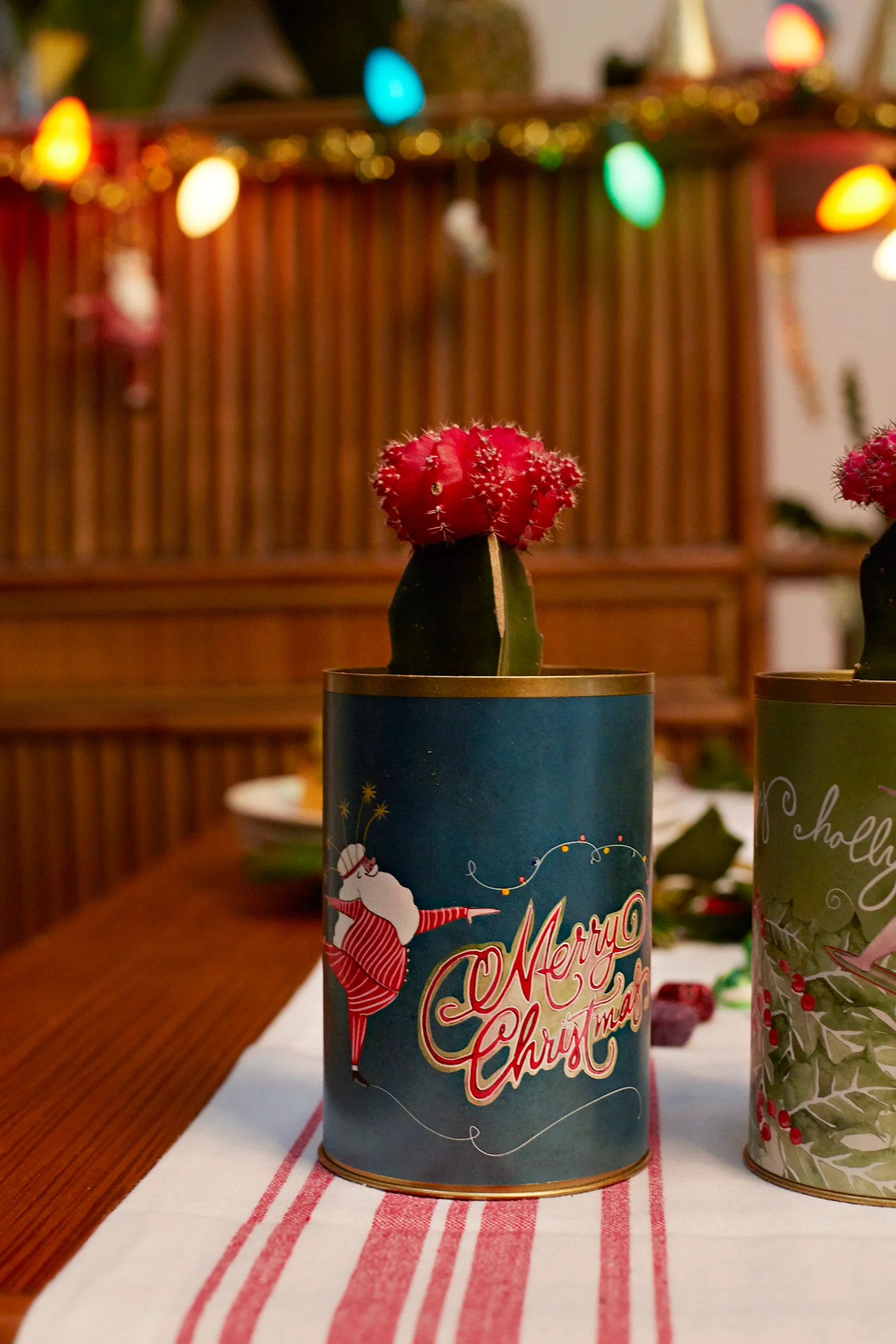 Santa's Hobby Can Set of 8 By Accent Decor - Image 9