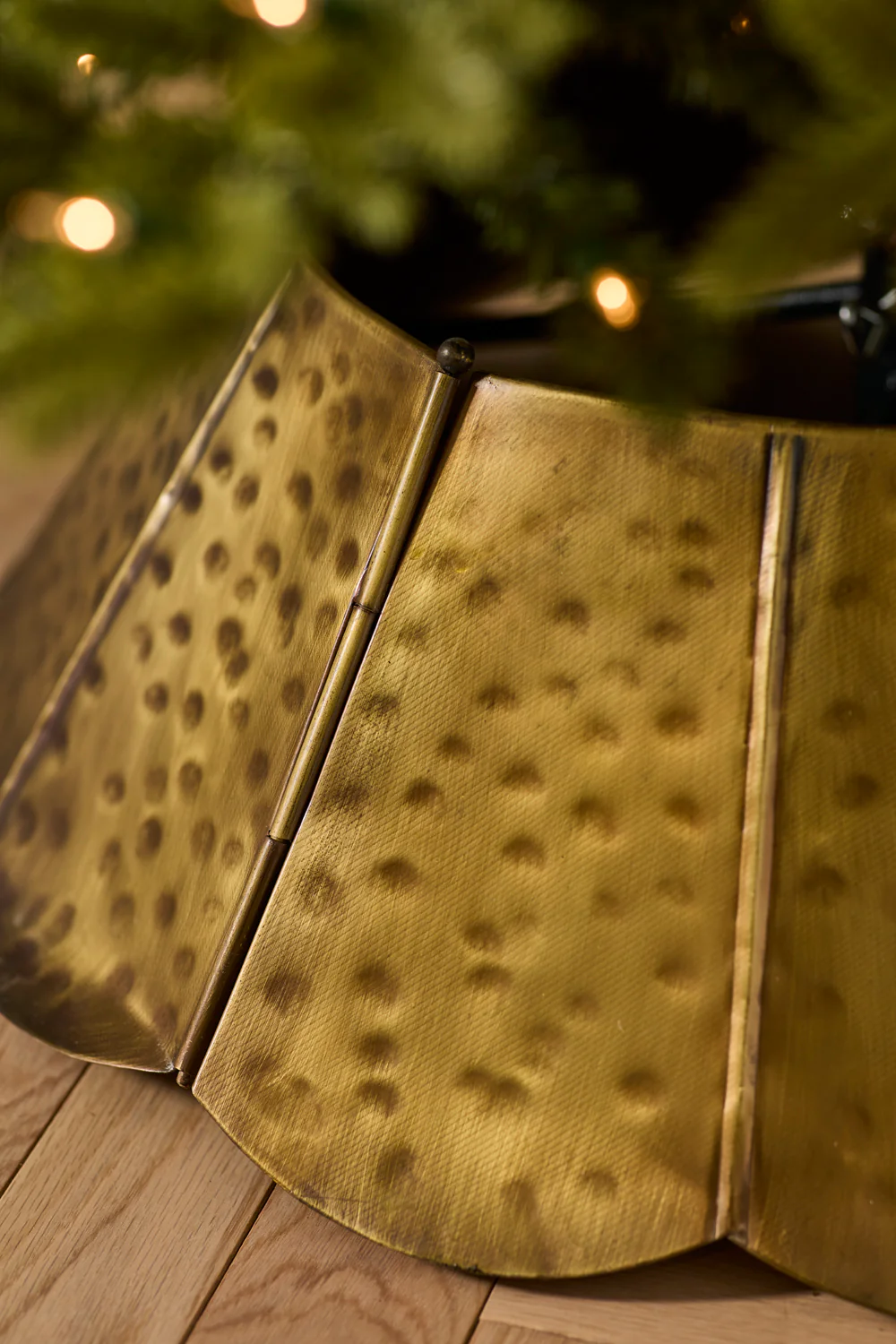 Scalloped Tree Collar By Accent Decor