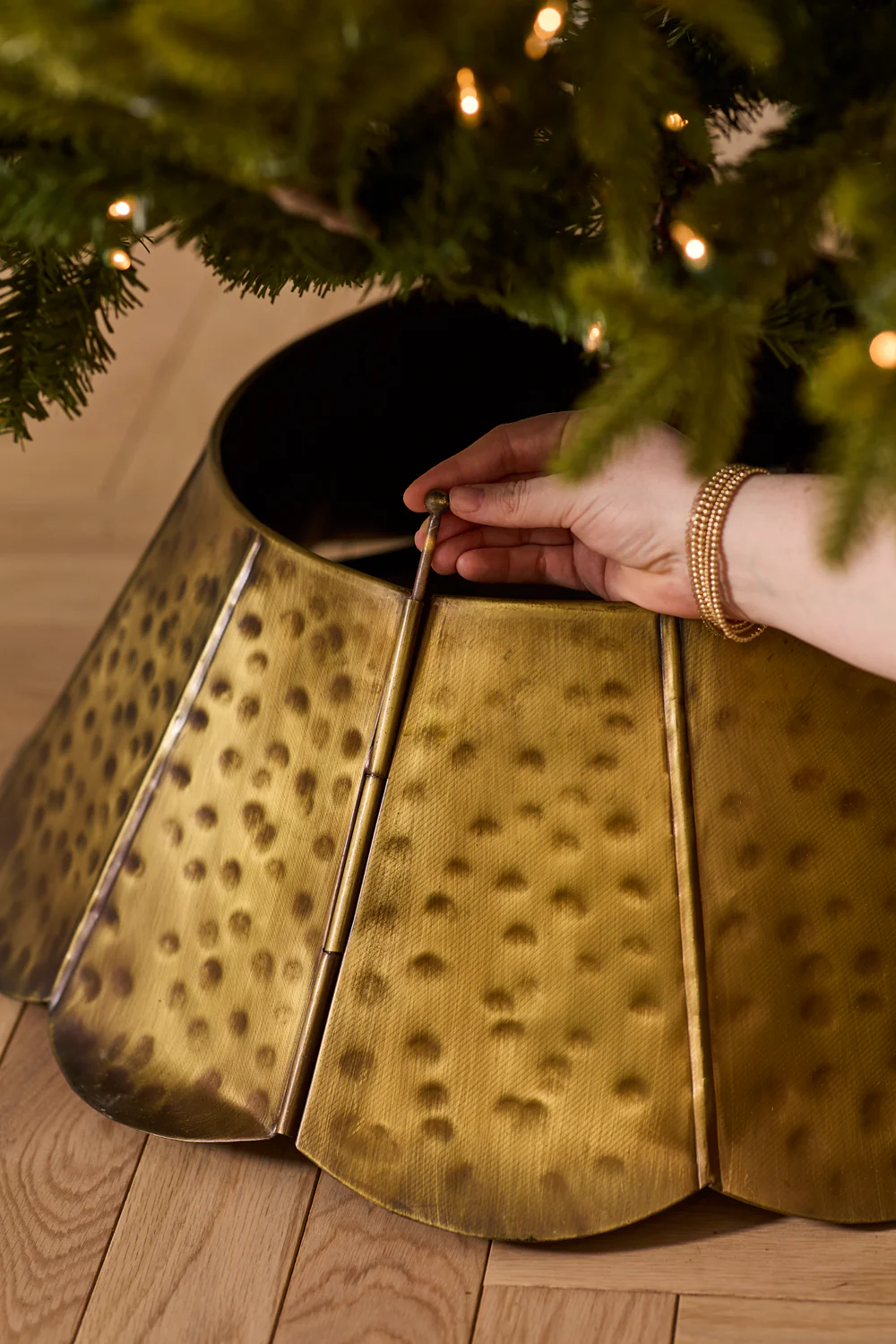 Scalloped Tree Collar By Accent Decor - Image 5