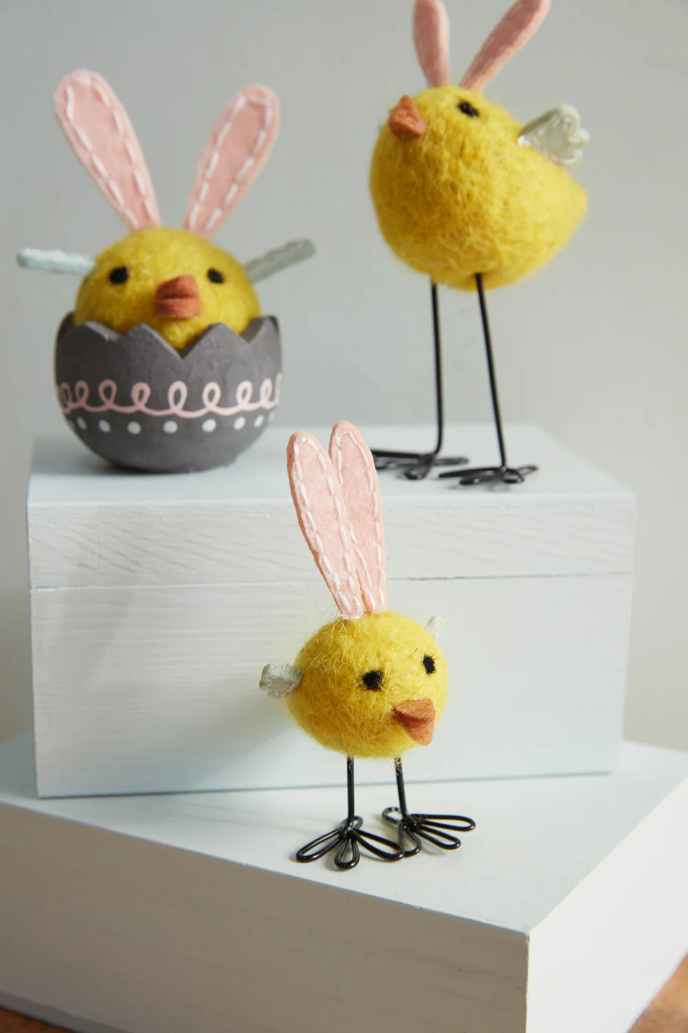 Spring Chicken Figurine Set of 8 By Accent Decor - Image 7