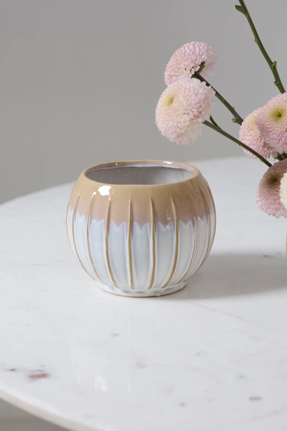 Sutton Vase Set of 2 By Accent Decor - Image 4
