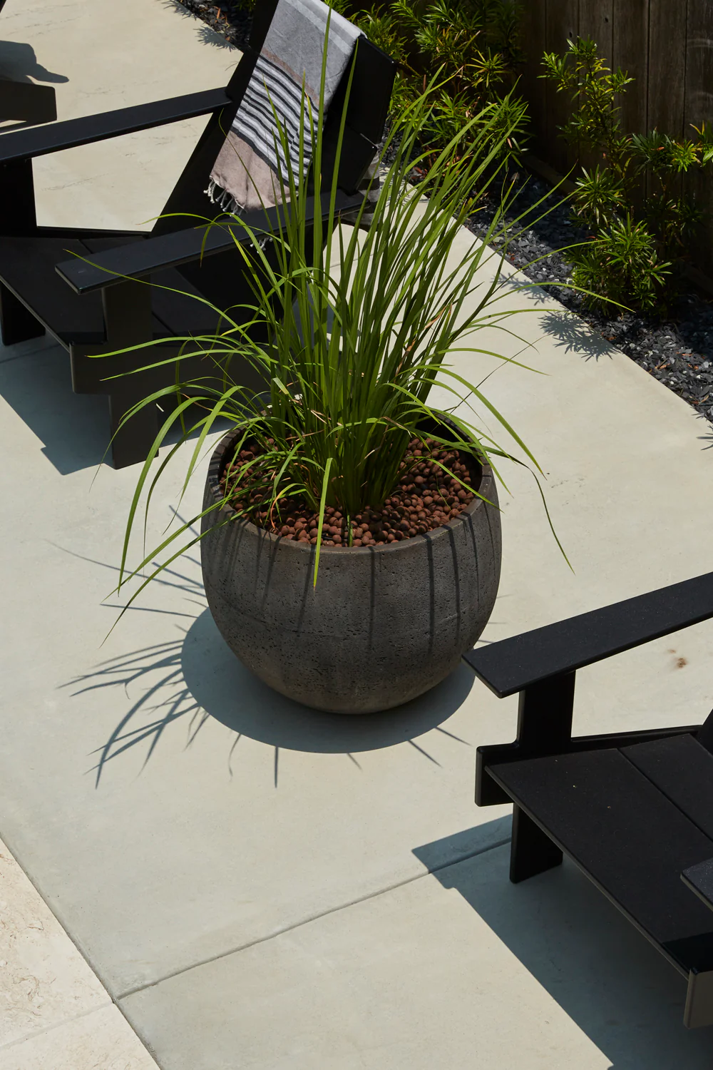 Syros Pot By Accent Decor