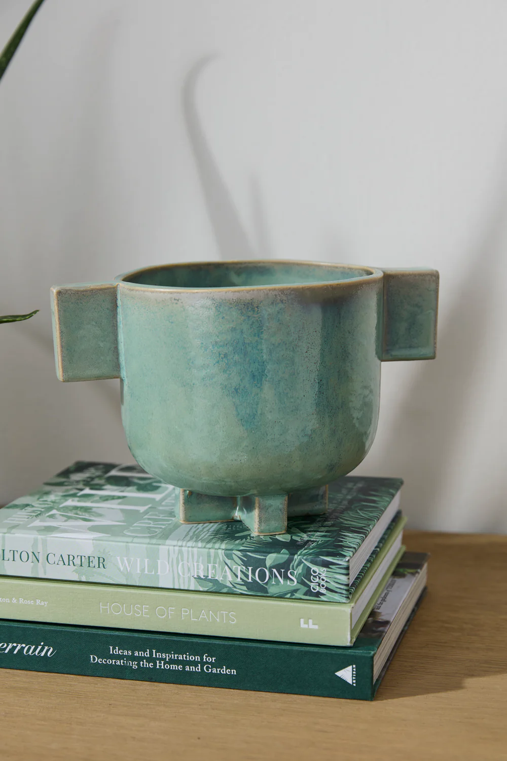 Trothos Pot Set of 4 By Accent Decor - Image 8